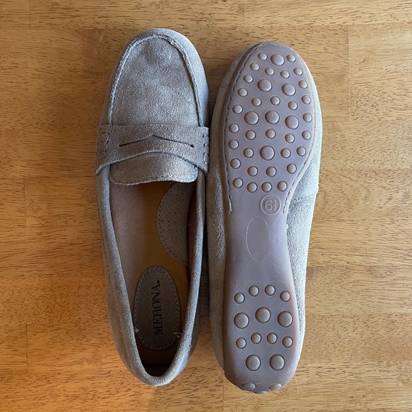 NWOT Size 6.5 tan Merona suede loafers - Picture 3 of 4